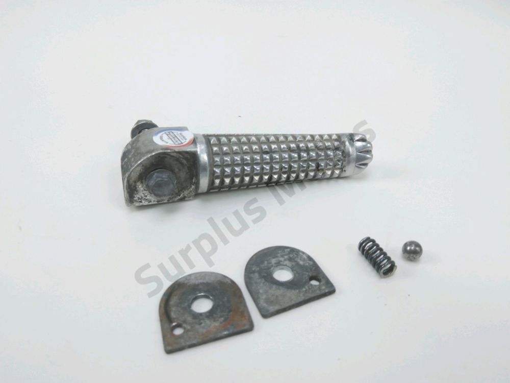 Repose pieds arriere gauche