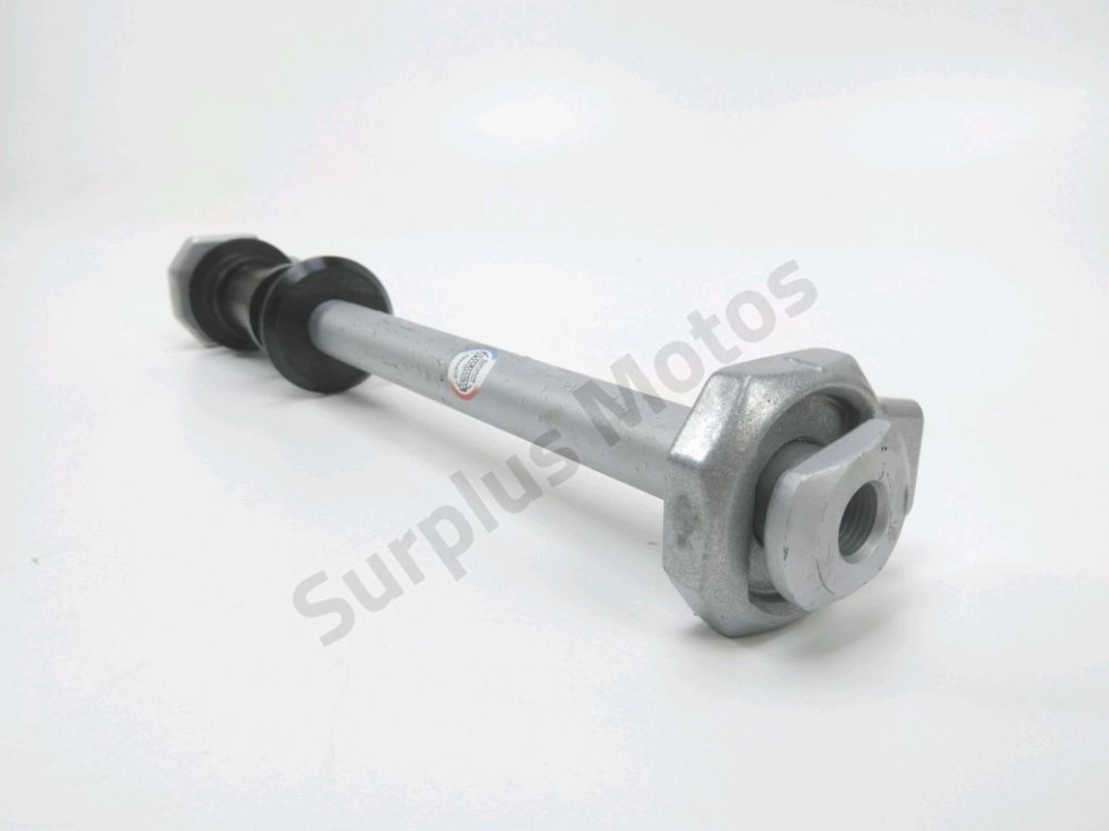 AXE DE ROUE ARRIERE