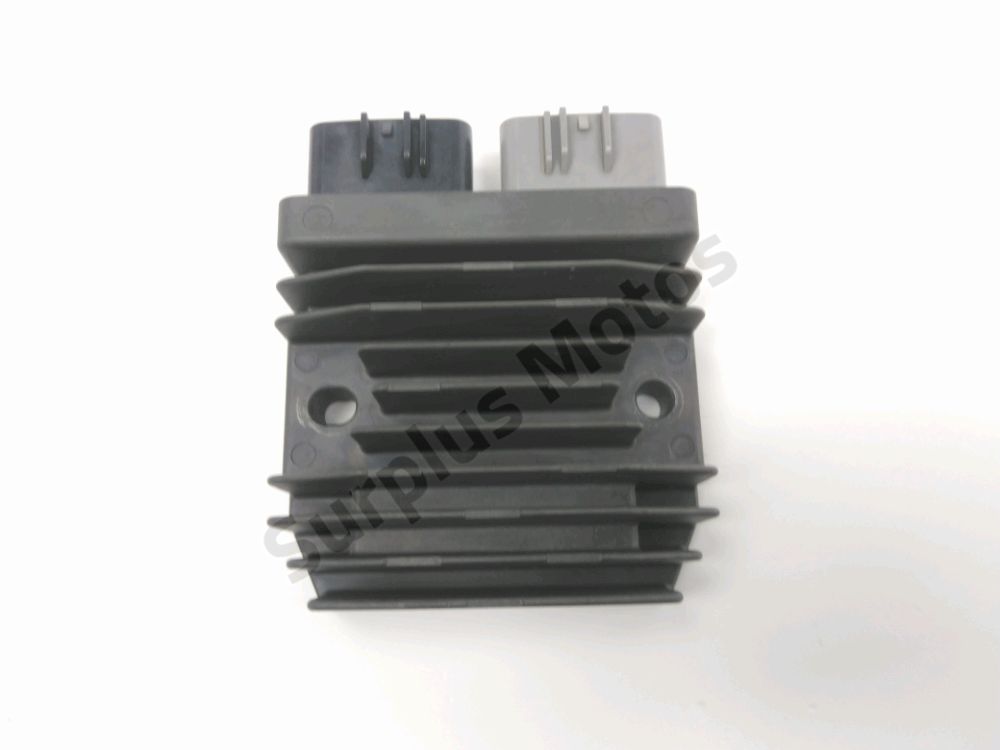 REGULATEUR DE TENSION