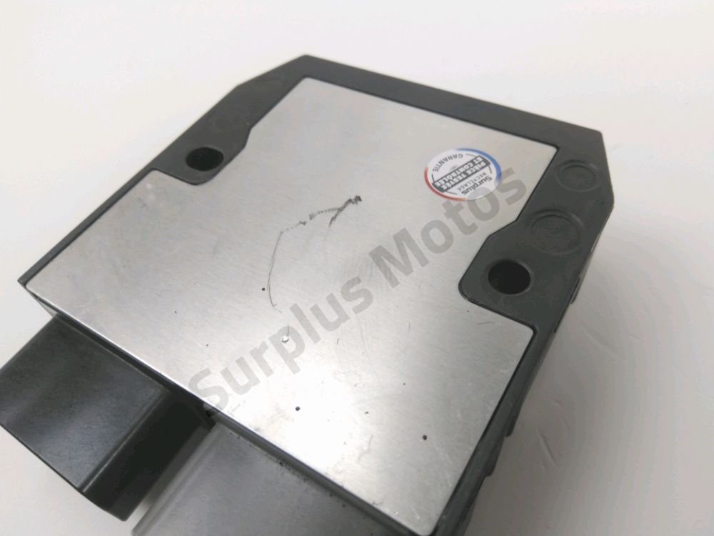 REGULATEUR DE TENSION