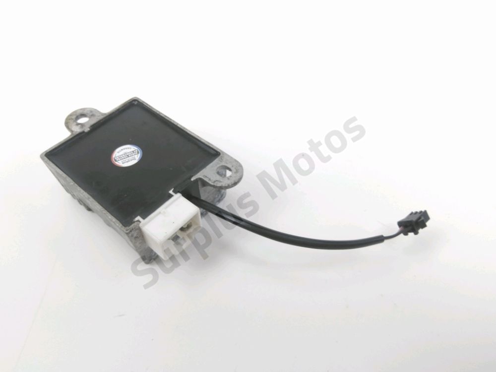 REGULATEUR DE TENSION