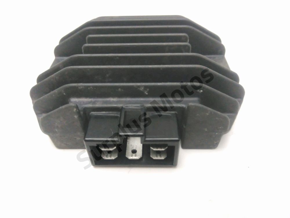 Regulateur de tension