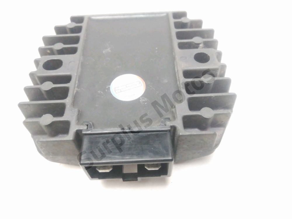 REGULATEUR DE TENSION