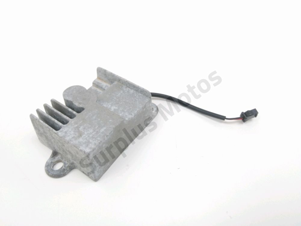 REGULATEUR DE TENSION