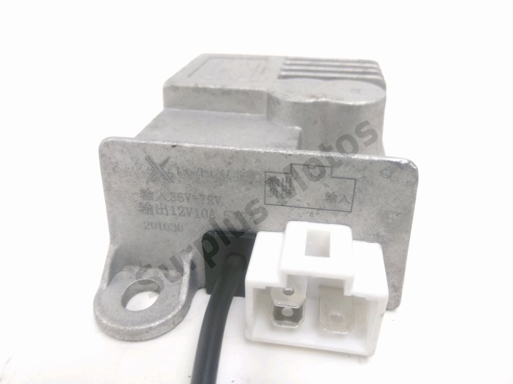 REGULATEUR DE TENSION