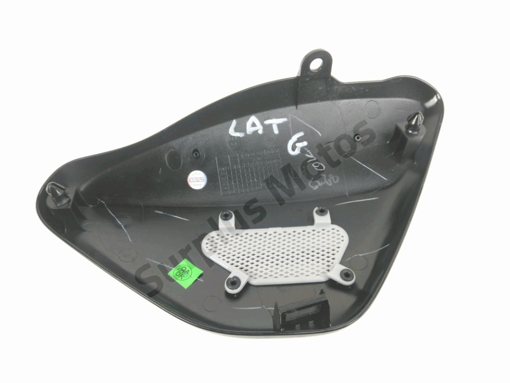 CACHE LATERAL GAUCHE