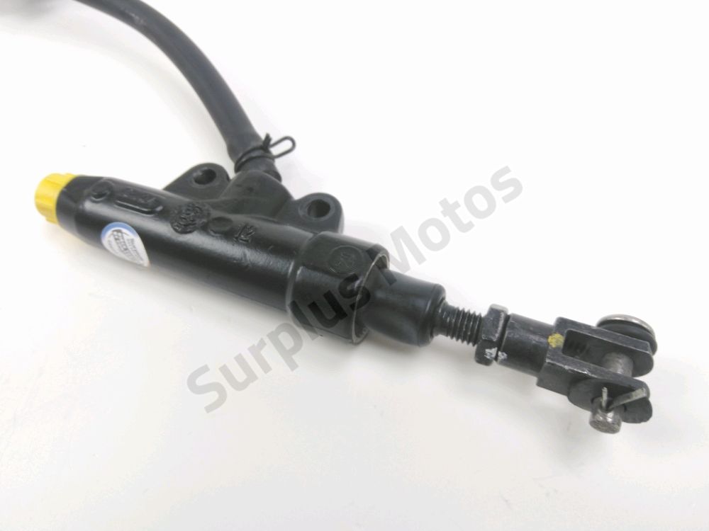 MAITRE CYLINDRE FREIN AR COMPLET