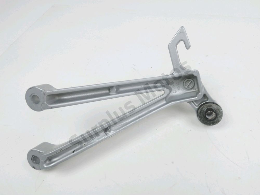 PLATINE ET REPOSE PIEDS ARRIERE DROIT