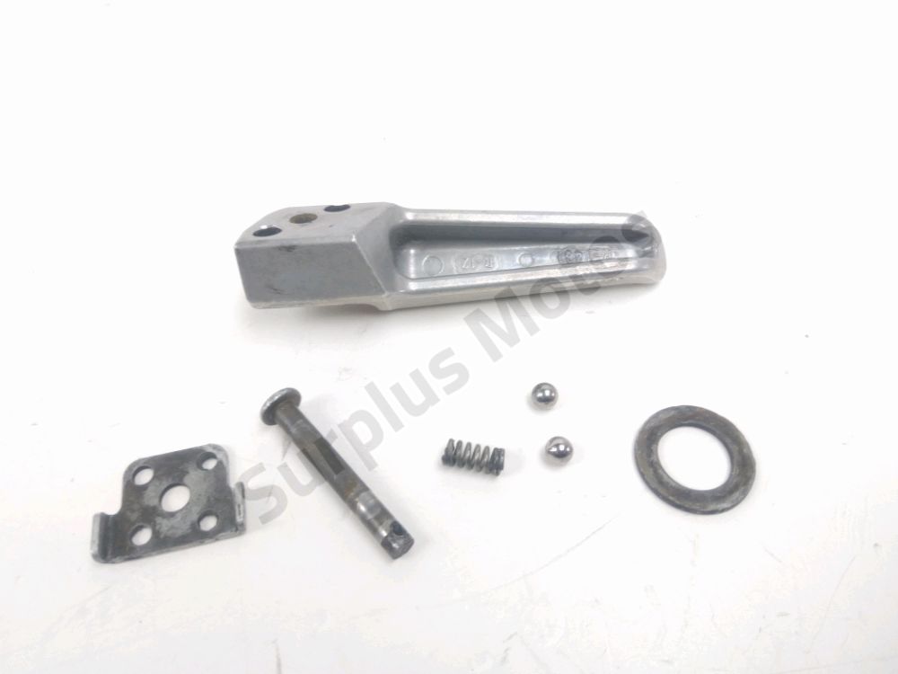 REPOSE PIEDS ARRIERE DROIT