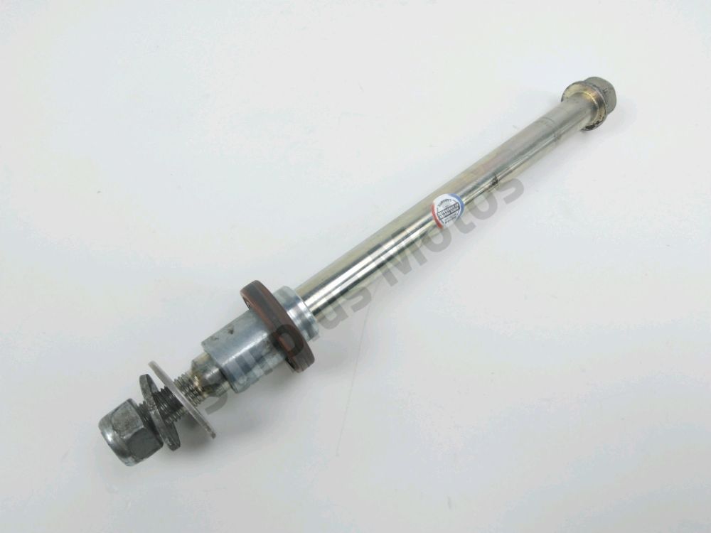 AXE DE ROUE AVANT