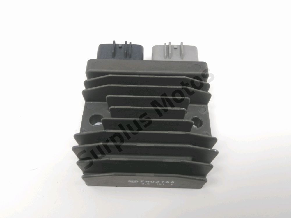 REGULATEUR DE TENSION