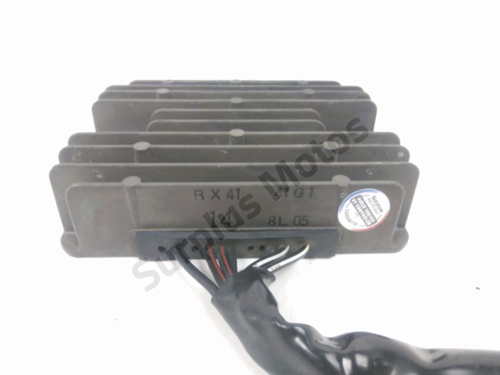 REGULATEUR DE TENSION
