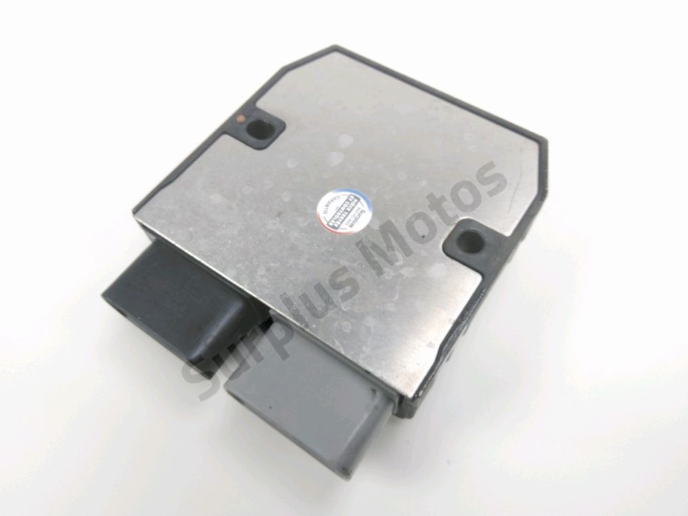 REGULATEUR DE TENSION