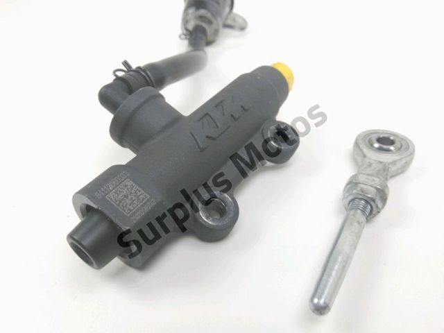 MAITRE CYLINDRE FREIN AR COMPLET