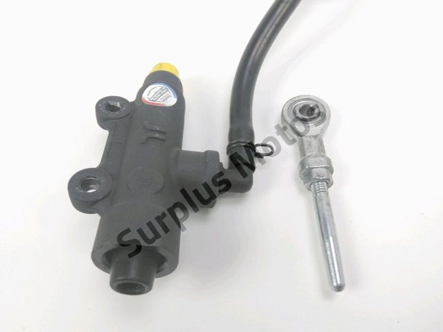 MAITRE CYLINDRE FREIN AR COMPLET