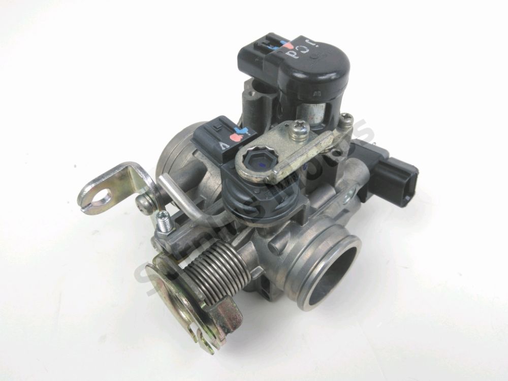 Corps d'injection droit