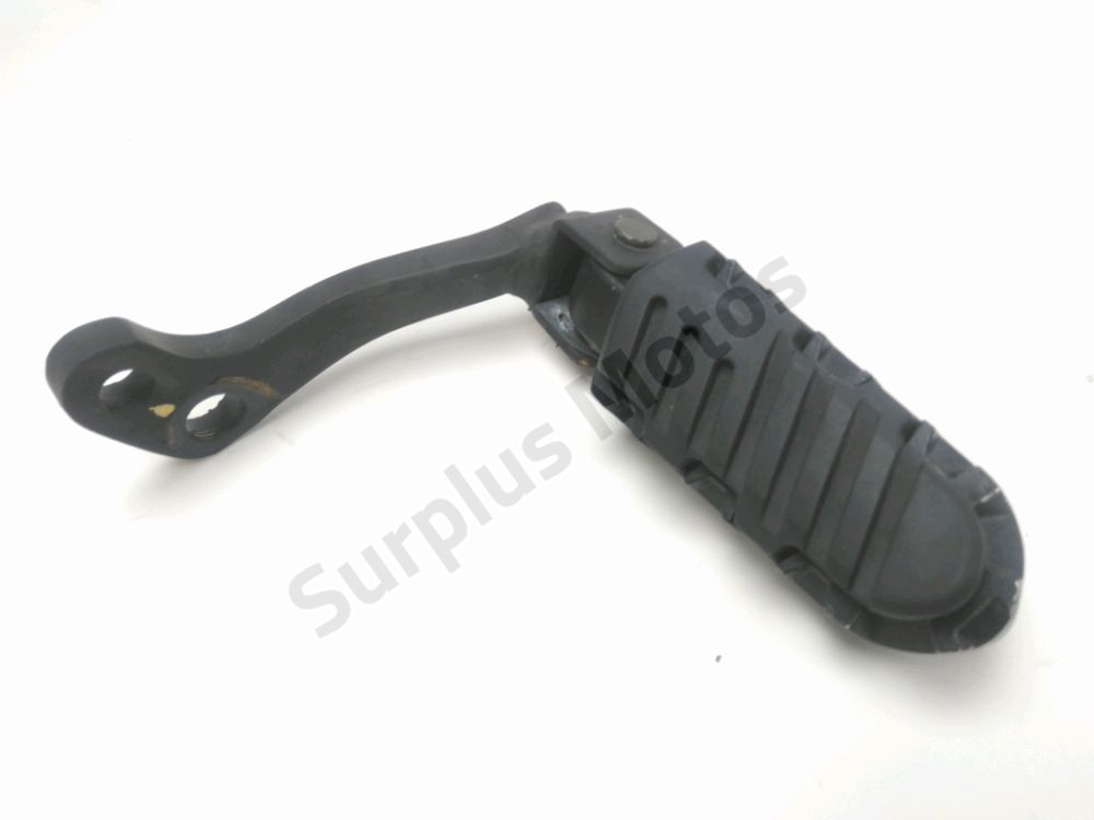 Repose pieds avant droit