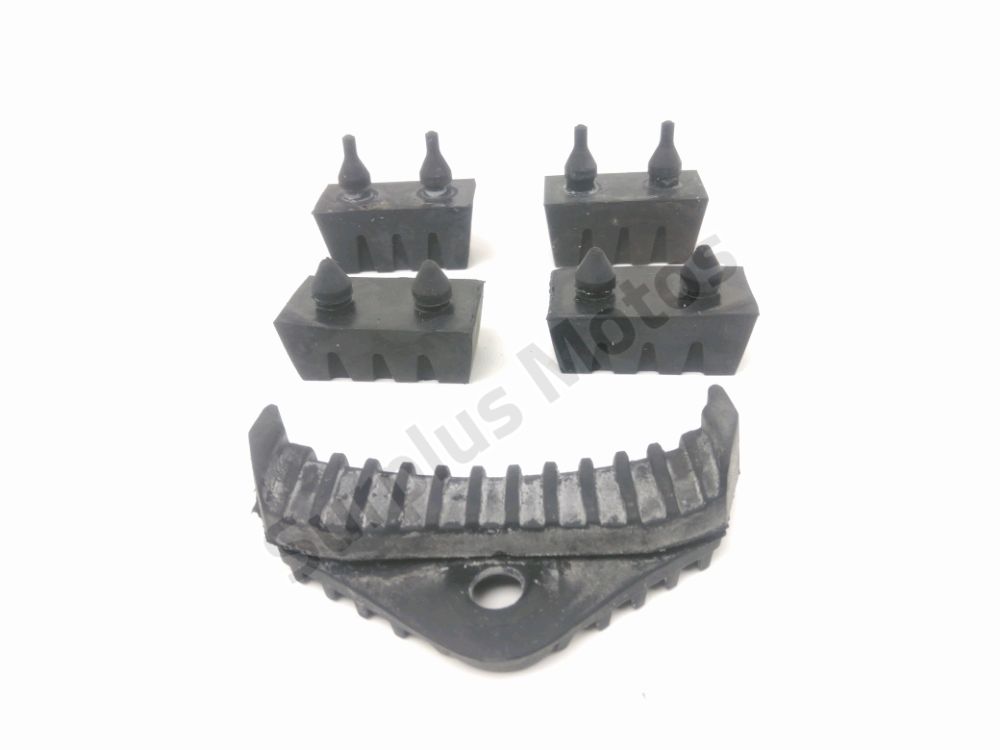 SILENT BLOC DE RESERVOIR