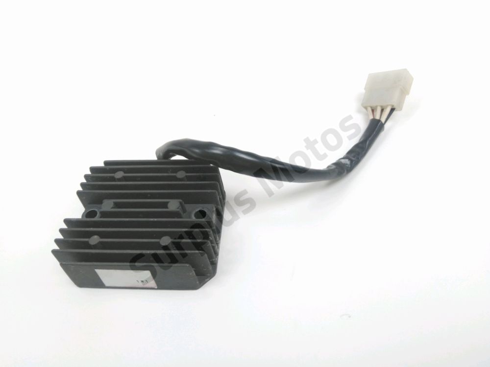 REGULATEUR DE TENSION