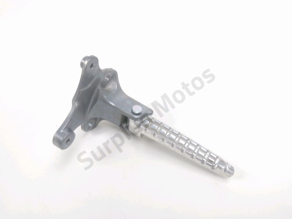 Platine et repose pieds arriere droit