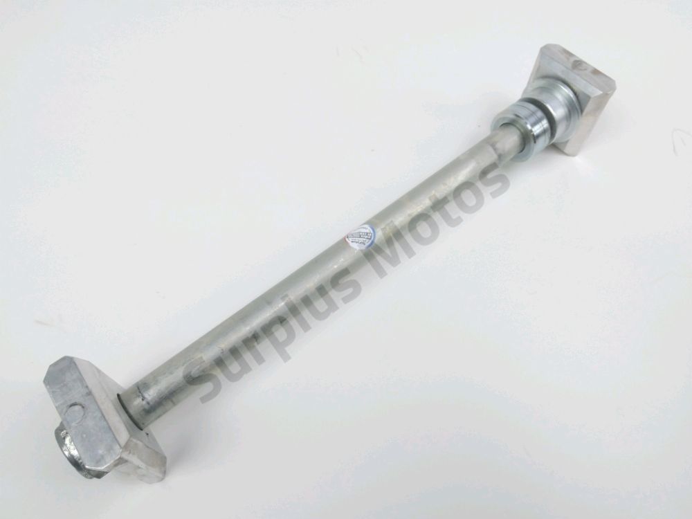 AXE DE ROUE ARRIERE
