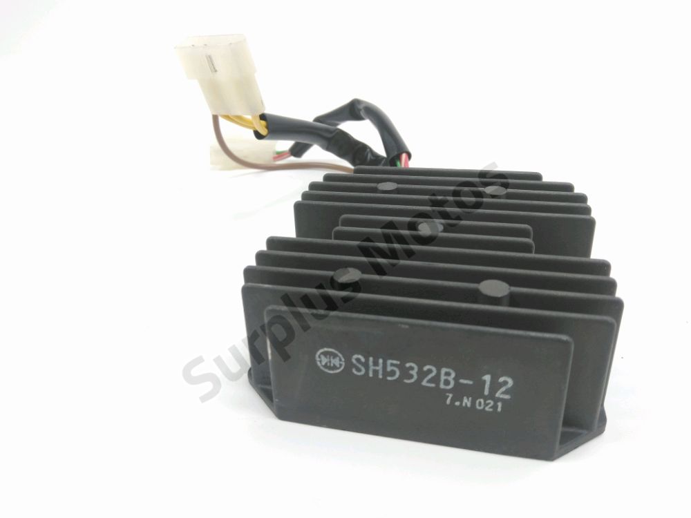 REGULATEUR DE TENSION