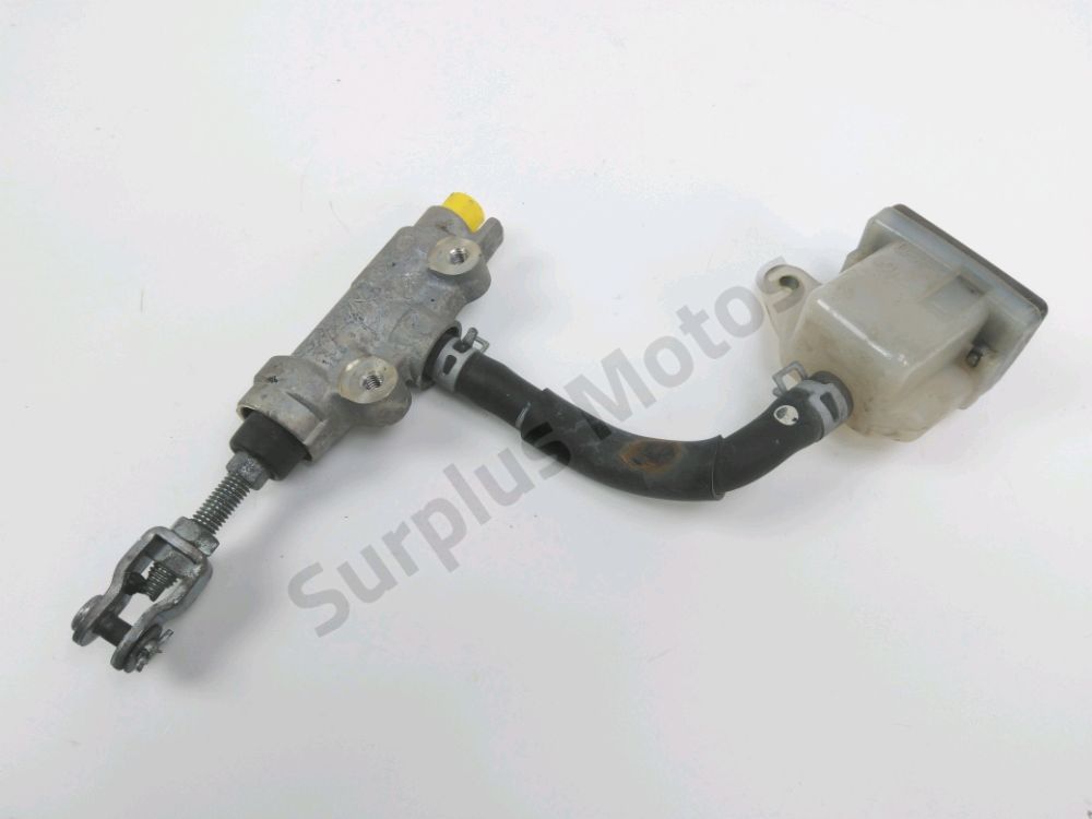 MAITRE CYLINDRE FREIN AR COMPLET