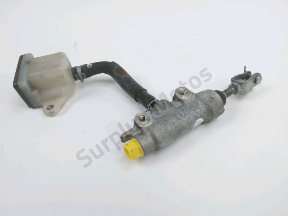 MAITRE CYLINDRE FREIN AR COMPLET