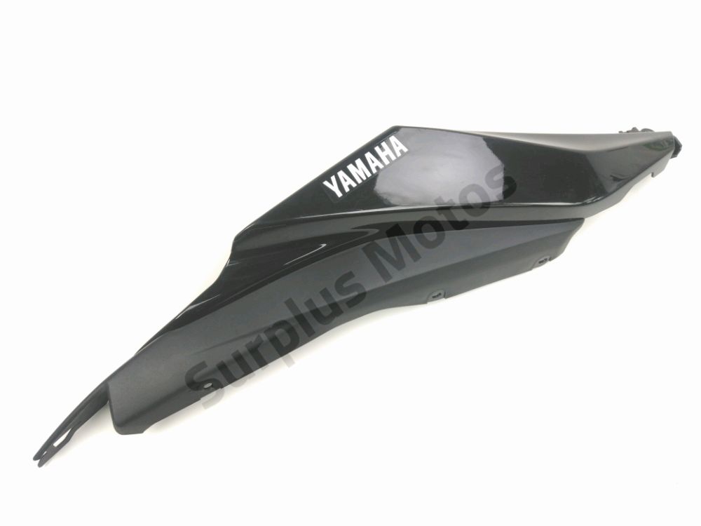 Carenage arriere droit