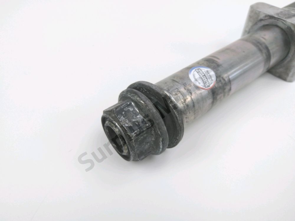 AXE DE ROUE ARRIERE