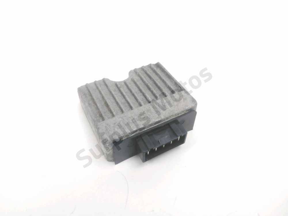 REGULATEUR DE TENSION