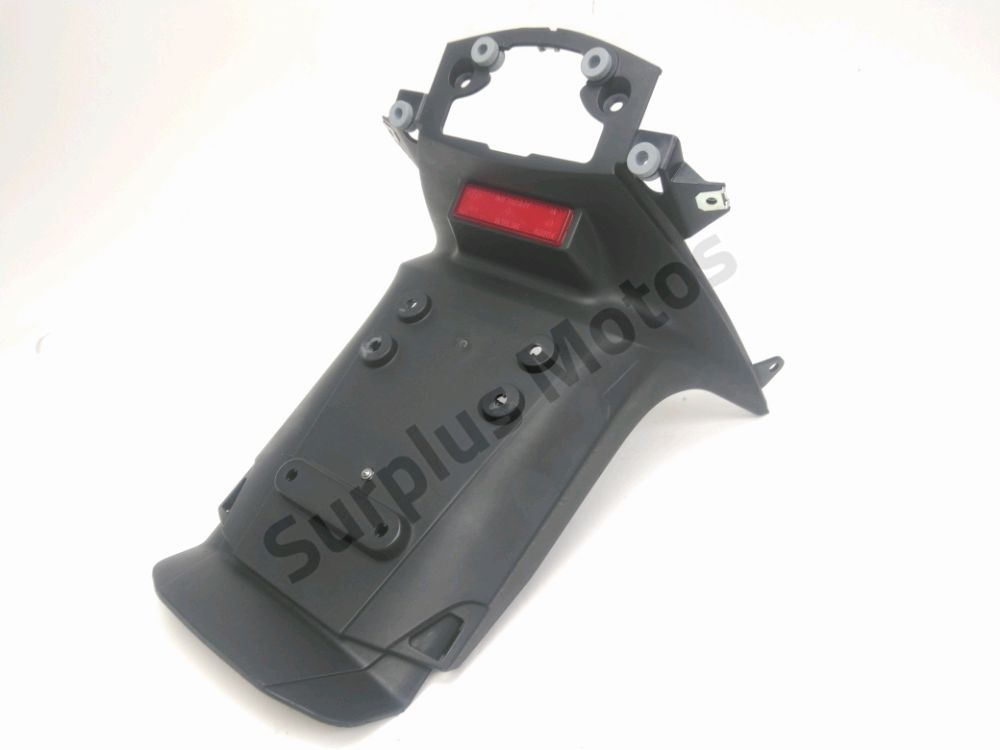 SUPPORT DE PLAQUE ET ECLAIRAGE