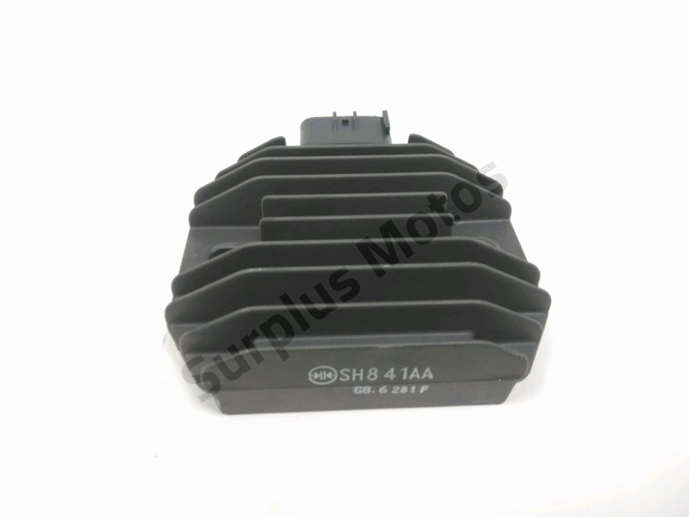 REGULATEUR DE TENSION