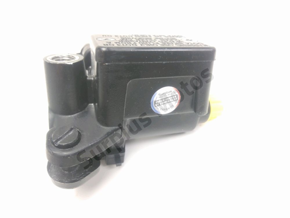 MAITRE CYLINDRE FREIN AV COMPLET