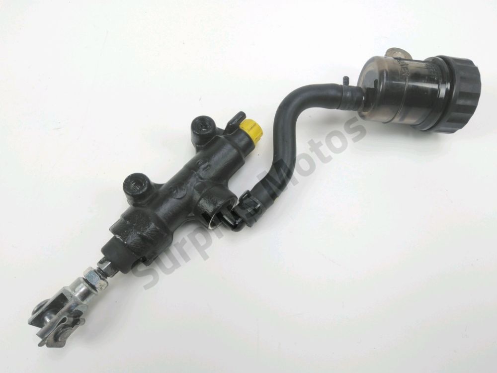 MAITRE CYLINDRE FREIN AR COMPLET