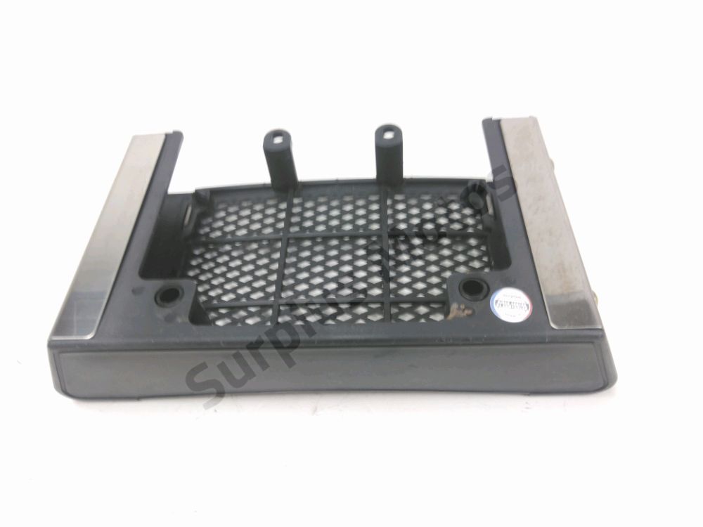GRILLE DE RADIATEUR