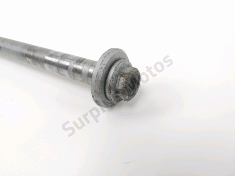 AXE DE ROUE ARRIERE