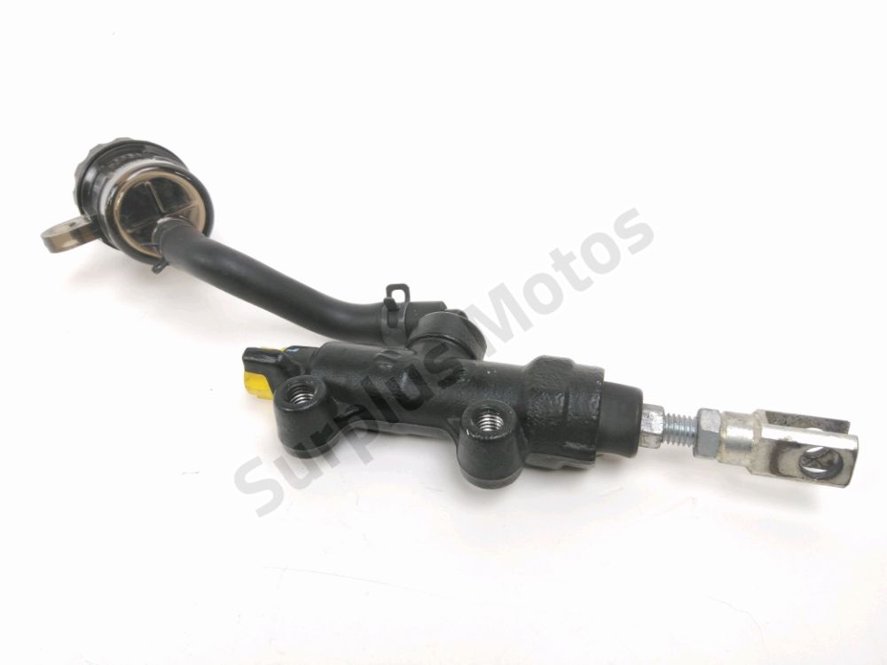 MAITRE CYLINDRE FREIN AR COMPLET