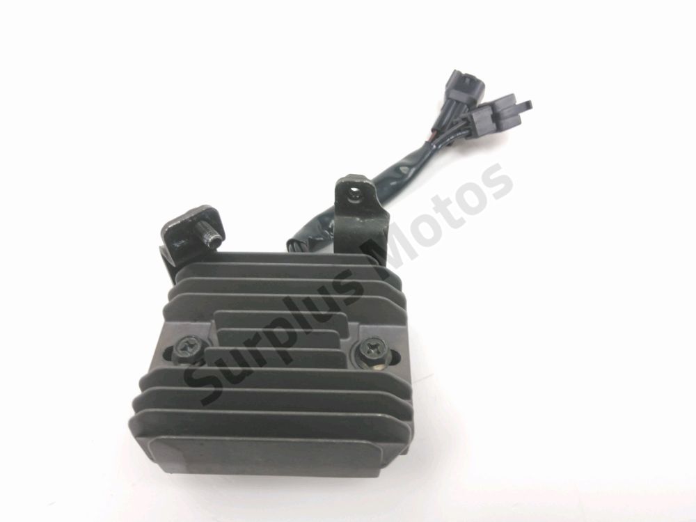 REGULATEUR DE TENSION