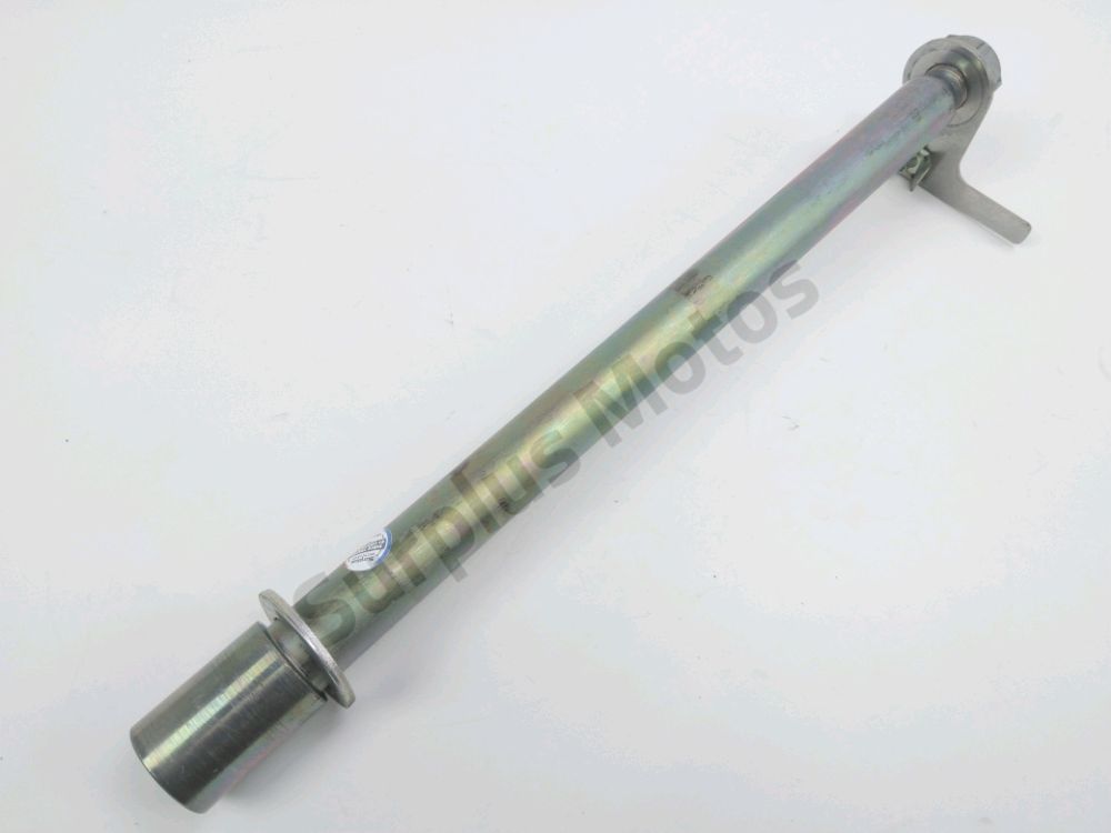 Axe de roue arriere