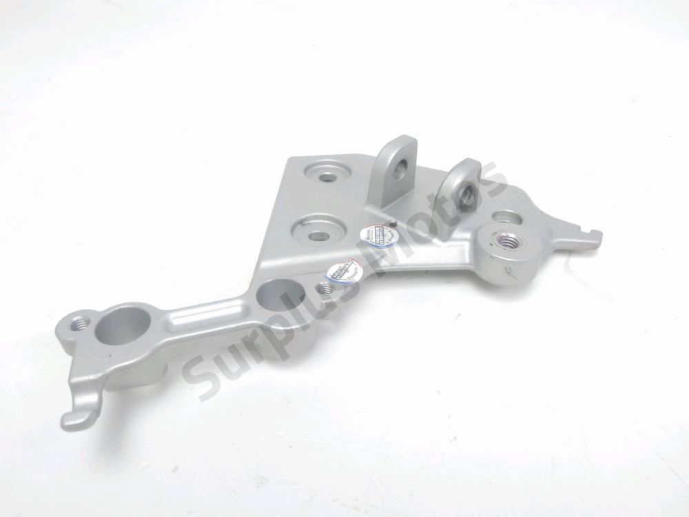 Platine avant droite