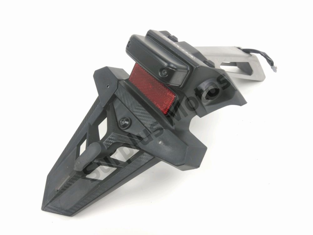 SUPPORT DE PLAQUE ET ECLAIRAGE