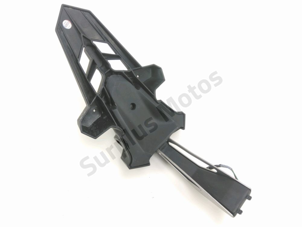 SUPPORT DE PLAQUE ET ECLAIRAGE