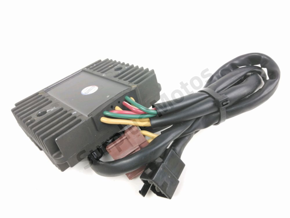 REGULATEUR DE TENSION