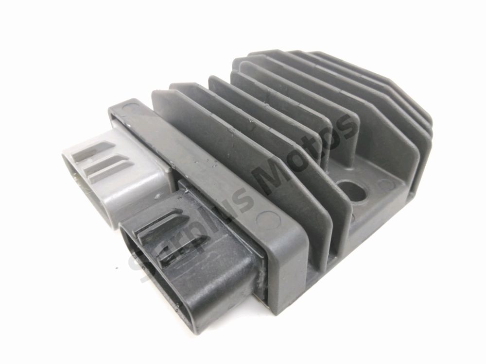 REGULATEUR DE TENSION