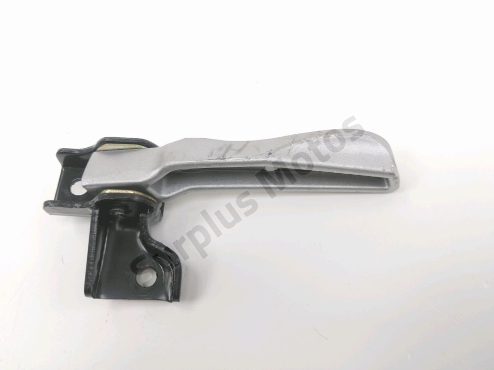 Platine et repose pieds arriere gauche