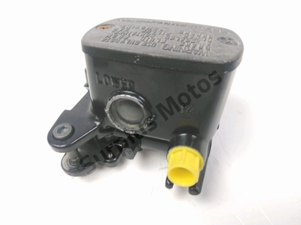 Maitre cylindre frein av complet