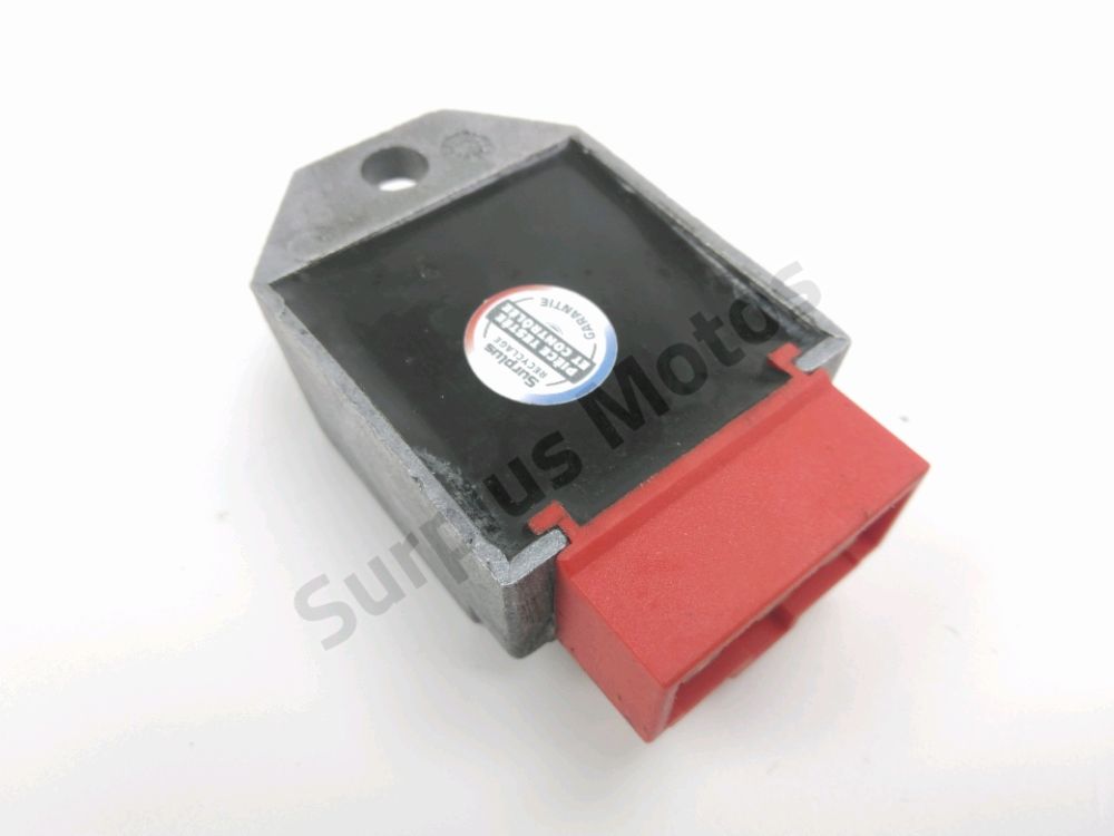 REGULATEUR DE TENSION