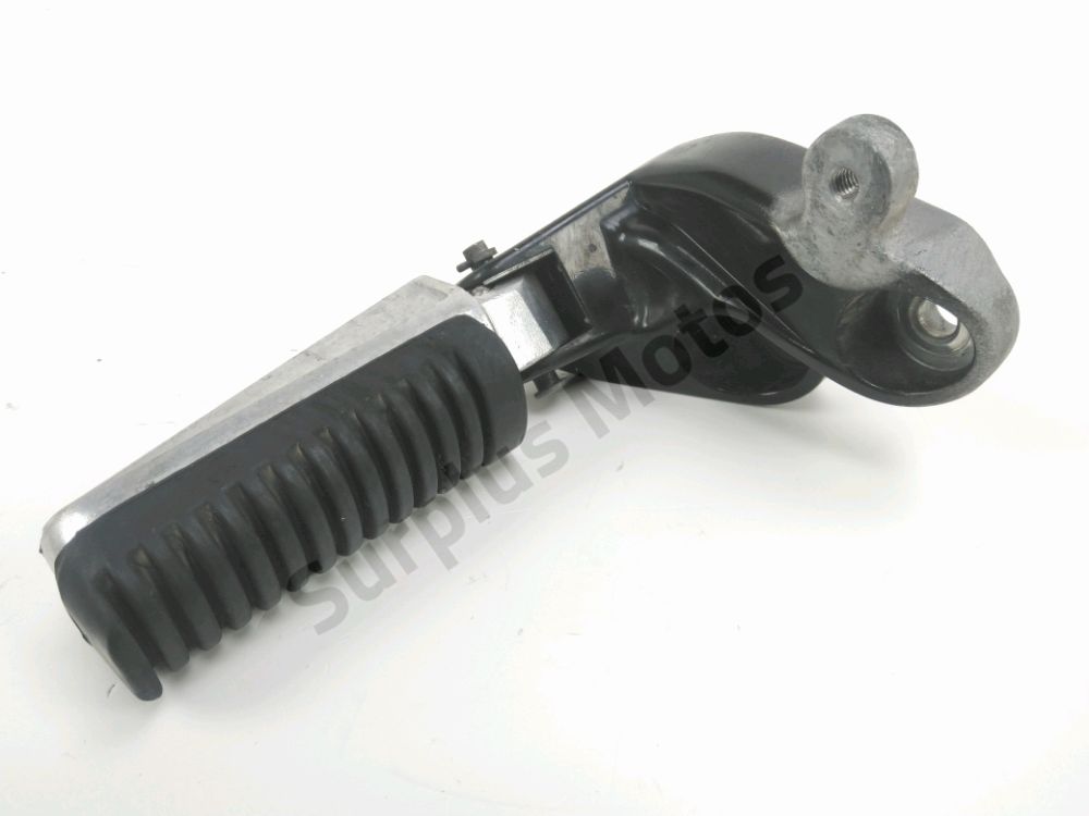 PLATINE ET REPOSE PIEDS ARRIERE DROIT