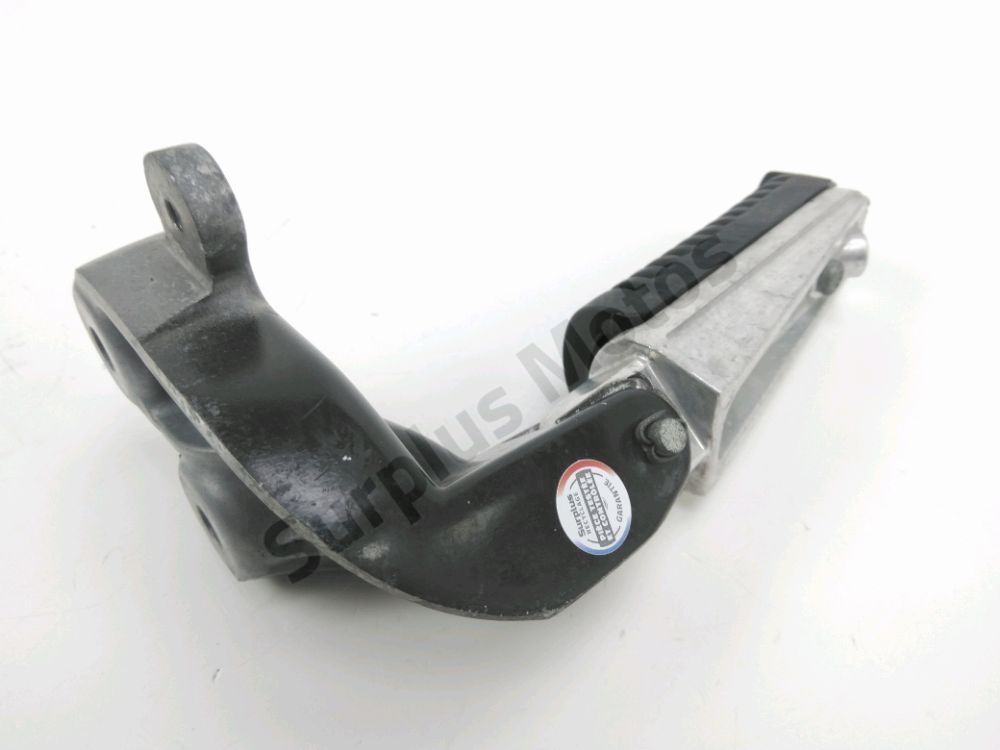 PLATINE ET REPOSE PIEDS ARRIERE DROIT